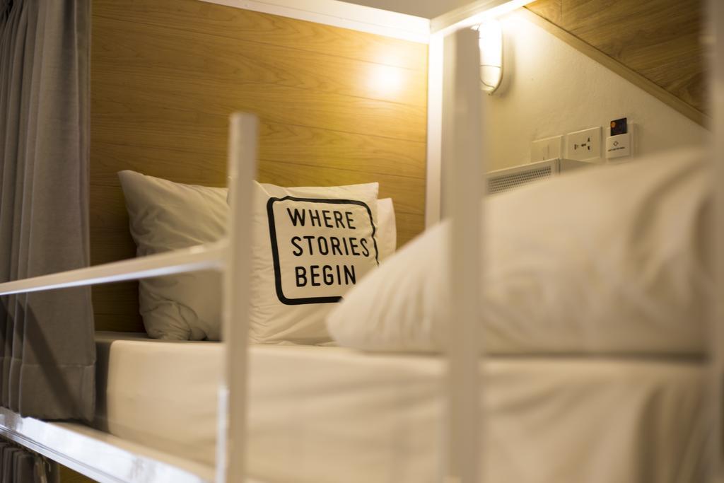 Bed One Block Hostel Bangkok Zewnętrze zdjęcie