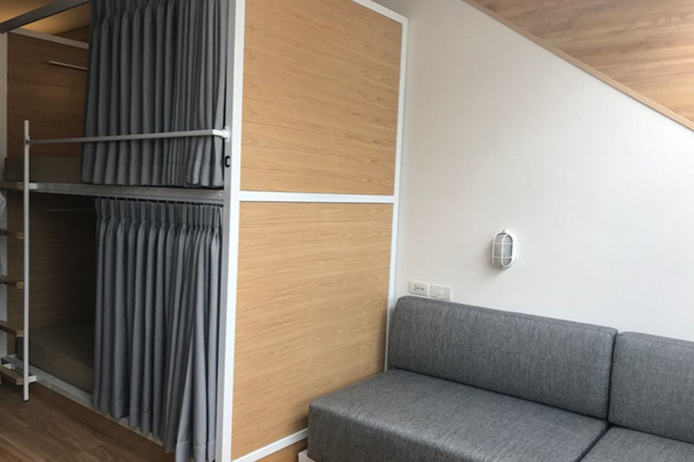 Bed One Block Hostel Bangkok Zewnętrze zdjęcie